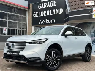 Honda HR-V 1.5 e:HEV Elegance | Parelmoer | Full-Led | Apple/Android | ACC | Climate | Pdc | Isofix 