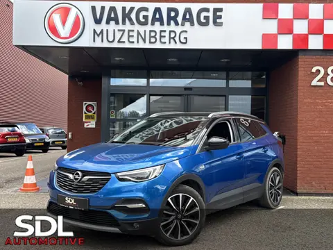 Opel Grandland X 1.6 Turbo Hybrid4 Ultimate // NAVI // CAMERA V+A // APPLE CARPLAY + ANDROID AUTO //