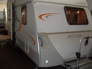 Eriba Living 465 met MOVER