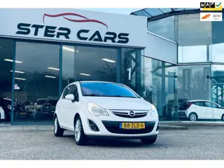 Opel Corsa 1.4-16V Cosmo, Automaat, Airco, Navi, P SenSor, NAP, APK