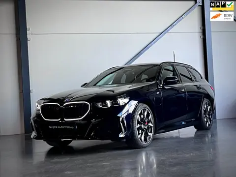BMW 5-serie Touring 550e M-Sport Pro, Bowers & Wilkins, M-Stoelen, Trekhaak, Carbon, Alcantara