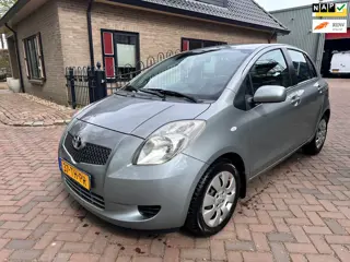 Toyota Yaris 1.3 VVTi Sol