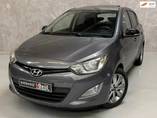 Hyundai I20 1.4i i-Motion /Schuifdak /Automaat /Parkeersensoren