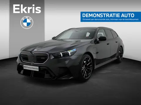 BMW M5 Touring Stuurwielrand verwarmd | M Drive Professional | Trekhaak | Panoramadak | Driving Assi