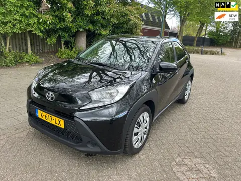 Toyota Aygo X 1.0 VVT-i MT Play
