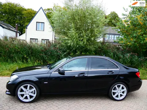 Mercedes-Benz C-klasse 180 157pk Automaat Clima Navi LED Cruise