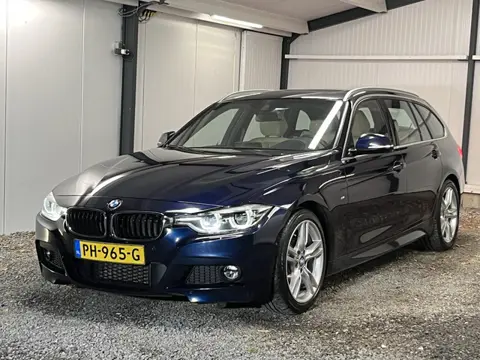 BMW 3-serie Touring 330i High Exe AUT. 252PK 7-2017 M-PAKKET.LEDER.PANO.LED.CAM 360*.EL.TREKH.18''LM