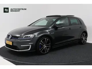 Volkswagen Golf 1.4 TSI GTE (PANORAMADAK, STOELVERWARMING, CAMERA, NAVIGATIE, CARPLAY, PARKEERSENSOR
