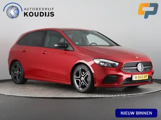 Mercedes-Benz B-Klasse 180 Business Solution AMG (NL-Auto / Camera / ACC / Sfeerverlichting)