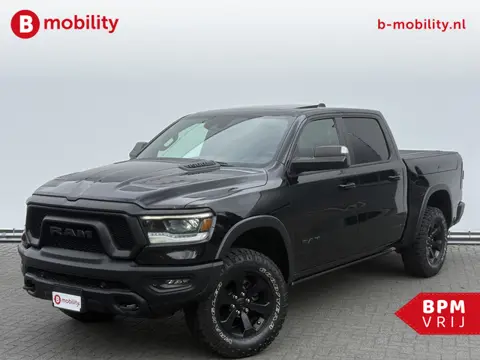 Dodge Ram 1500 5.7 V8 HEMI 4x4 Crew Cab REBEL Longhorn Panoramadak | Trekhaak | RAM BOX | Leer | App