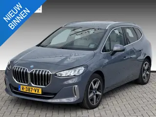 BMW 2-serie Active Tourer 225e xDrive NL-AUTO | TREKHAAK | PANODAK