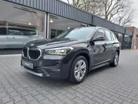 BMW X1 XDrive25e Head up display Navi Clima Cruise PDC Achteruitrij camera Trekhaak 17 inch Automati