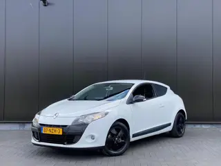 Renault Mégane Coupe 1.6 Parisienne (bj 2011)