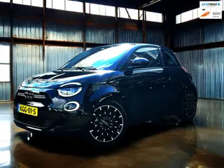 Fiat 500 Icon 42 kWh Panoramadak_Zeer nette auto