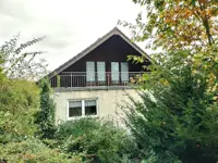 D843 - Riant woonhuis met inpandig zwembad op een royale kavel gelegen in de Eder Duitsland