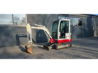 Takeuchi TB016 (bj 2012)