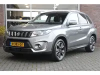 Suzuki Vitara 1.4 Boosterjet Stijl | Panorama Dak | Trekhaak | 1e Eigenaar |