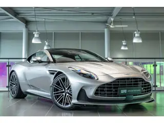 Aston Martin DB12 4.0 V8