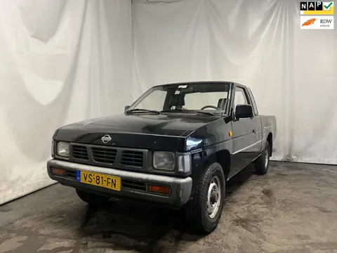 Nissan King Cab 2.0 - Roest - Schade