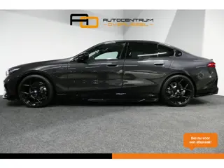 BMW 5-serie 530e M Sport Edition / M5 Look / M Sport Bodykit / Panoramadak / Stoelkoeling & -verwarm