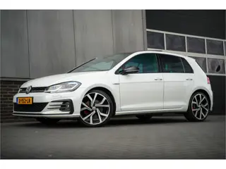 Volkswagen Golf 7.5 2.0 TDI GTD 184 pk /Automaat/ Pano-Dak/ Sport-Stoelen/ Stoel.Verw/ Adap.Cruise/ 