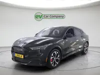 Ford Mustang Mach-E AWD 75 kWh | SOH 94% | Trekhaak | Panoramadak | 360 Camera | Bang & Olufsen | Me