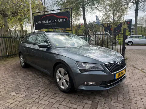 Skoda Superb Combi 1.6 TDI Business Xenon Stoelverw Ex Bpm PDC
