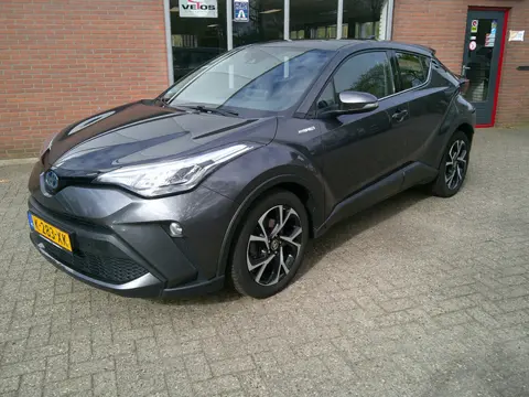 Toyota C-HR 1.8 Hybrid Dynamic pdc v+a (bj 2021, automaat)