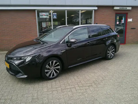 Toyota Corolla Touring Sports 1.8 Hybrid Business Plus Trekhaak