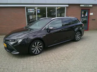 Toyota Corolla Touring Sports 1.8 Hybrid Business Plus Trekhaak
