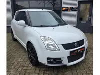 Suzuki Swift 1.6 Sport **CLIMA-NAVI-KEYLESSGO**