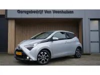 Toyota Aygo 1.0 VVT-i 72pk x-joy 5Drs Clima Groot scherm 15inch LM A-Camera LED Elek.pack 11584km! *