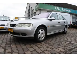 Opel Vectra 1.8-16V Business Edition 5 drs apk 29-10-2026 div. exstra,s