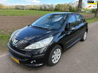 Peugeot 207 1.4 VTi Cool 'n Blue Apk/N.A.P. Distr. recent v.v/Rijdt perfect