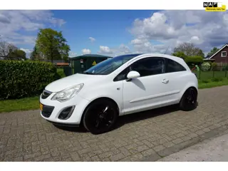 Opel Corsa 1.4-16V Color Edition