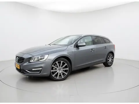 Volvo V60 2.4 D5 Twin Engine R-Design | 97% SOH