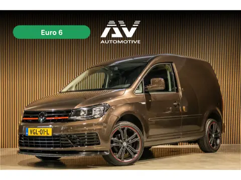 Volkswagen Caddy 2.0 TDI 185 PK | CARPLAY | LEDEREN BEKLEDING | GTI VELGEN | AIRCO | ELEK RAMEN | NA