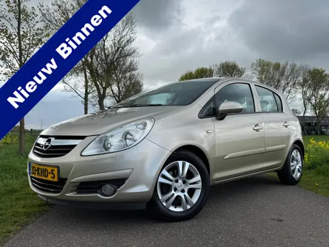 Opel Corsa 1.4-16V Enjoy | slechts 127.770 km | Airco | 15" Velgen | PDC | 5 Deurs | Nieuwe APK | Go