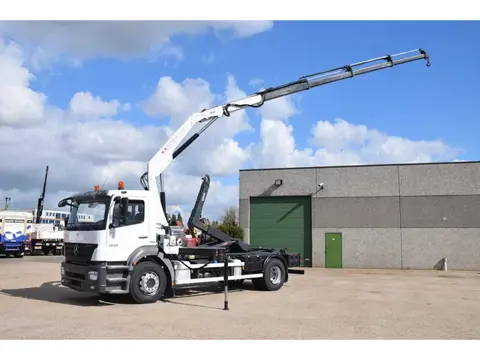 Mercedes-Benz Axor 1829 +Effercrane 110/4s (bj 2008)