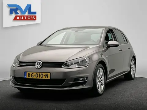 Volkswagen Golf 1.0 TSI Connected Series | Origineel NL | PDC | Trekhaak | Navigatie | Cruise/Contro