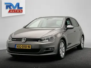 Volkswagen Golf 1.0 TSI Connected Series | Origineel NL | PDC | Trekhaak | Navigatie | Cruise/Contro