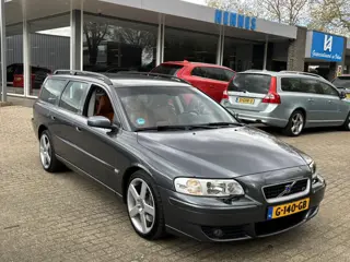 Volvo V70 2.5 R AWD 6 Speed + Atacama (bj 2004)