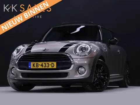 MINI Mini 1.5 Cooper Chili Serious Business JCW [SCHUIFDAK, HARMAN/KARDON, HEAD-UP, STOELVERWARMING,