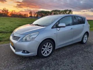 Toyota Verso 1.8 VVT-i Business automaat