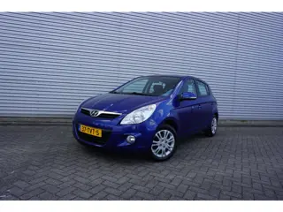 Hyundai i20 1.2i Plus Climate / Elektr. ramen / NAP