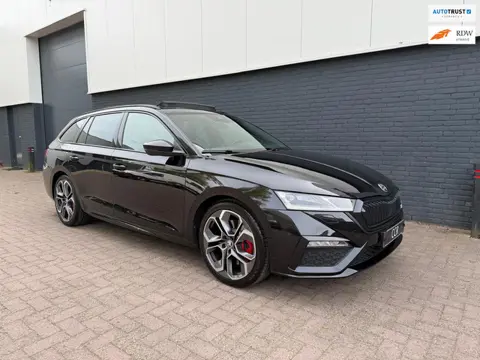 Skoda Octavia Combi 2.0 TSI DSG 245PK PANO ACC HUD LEER