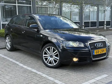 Audi A3 Sportback 3.2 V6 250PK Quattro Automaat Navi Bose Suède Dealer Onderhouden