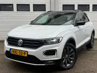 Volkswagen T-Roc 2.0 TSI 4Motion Sport acc/led/xenon/aut/camera/trekhaak/virtual/front-lane assist/n