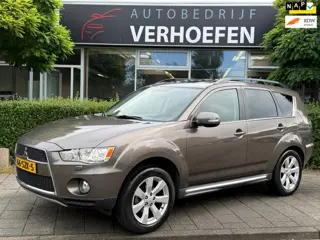 Mitsubishi Outlander 2.0 Edition Two - AUTOMAAT - PANORAMDAK - PARKEERCAMERA - LEDER - NAVIGATIE - X