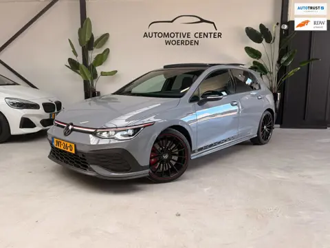 Volkswagen GOLF 2.0 TSI GTI 45 JAAR AKRAPOVIC DSG PANO CAMERA IQ HK SFEERVERLICHTING